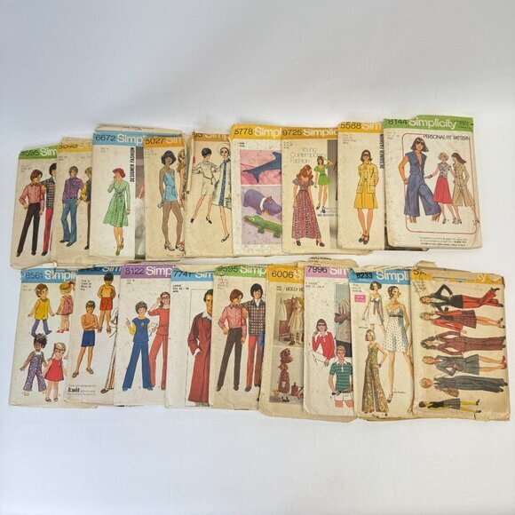 Simplicity Lot of 19 Patterns Vintage 70s Mens Womens‎ Craft - Picture 1 of 7